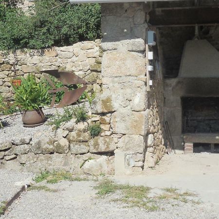 Gite De Carbonies Saint-Félix-de-Lunel Exterior foto