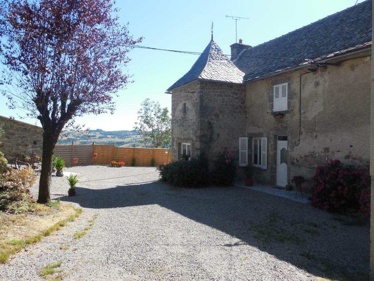 Gite De Carbonies Saint-Félix-de-Lunel Exterior foto